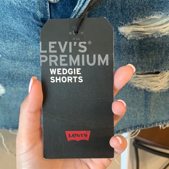Levi Denim/Jean Shorts (Premium Wedgie Shorts) - Picture 6 of 6